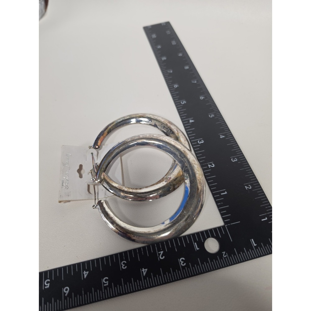 Vintage Chunky Silver Tone Hoop Earrings Aged Patina 3in LARGE OVERSIZED Metal - Picture 5 of 5